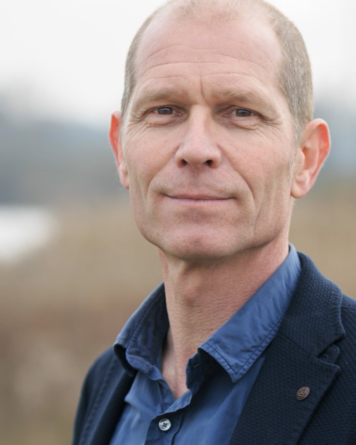 Prof. Bart Nolet